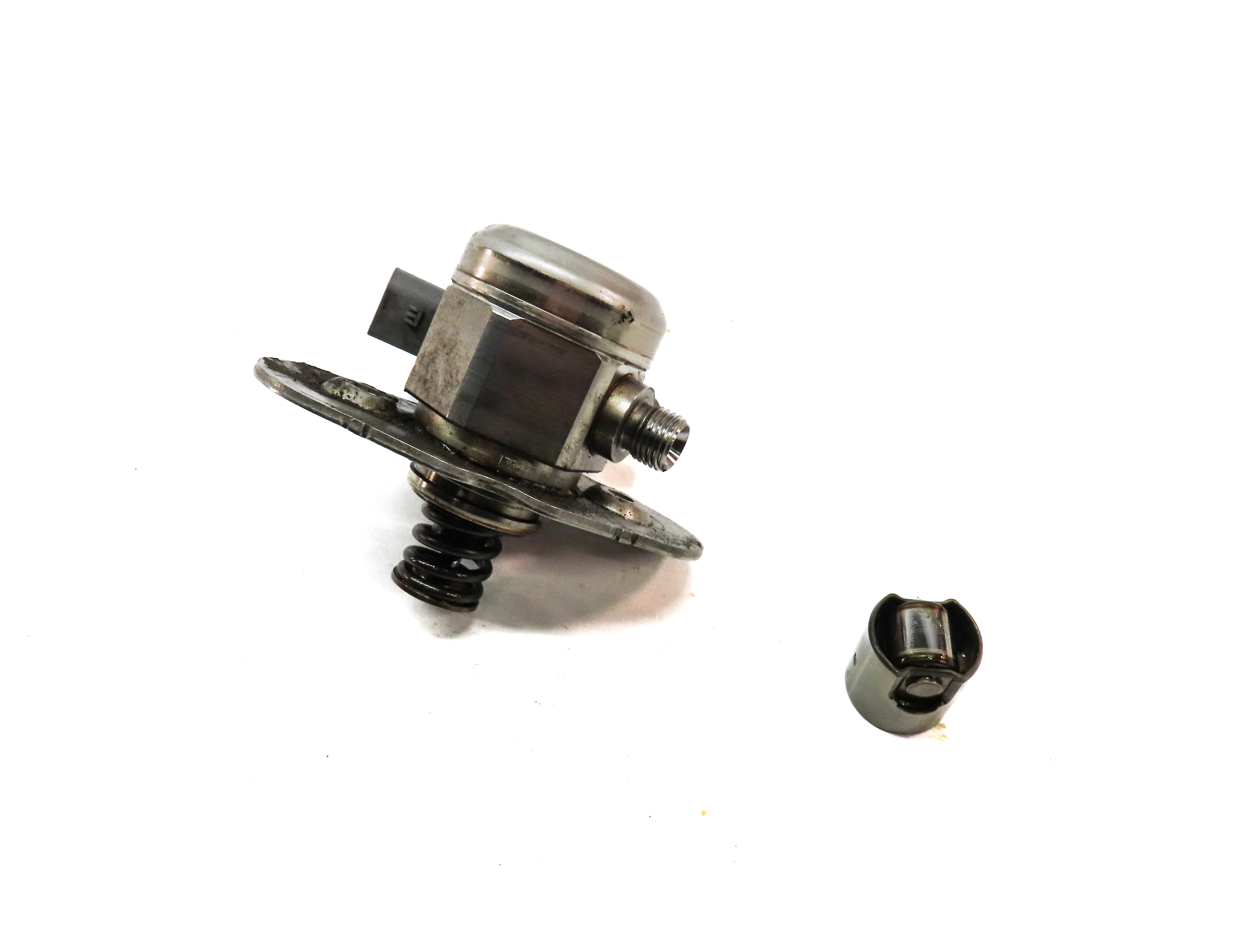 12-18 BMW 320i 328i 428i 528i X1 X3 X5 Z4 - 2.0L N20 TURBO MECHANICAL FUEL PUMP — exact item pictured